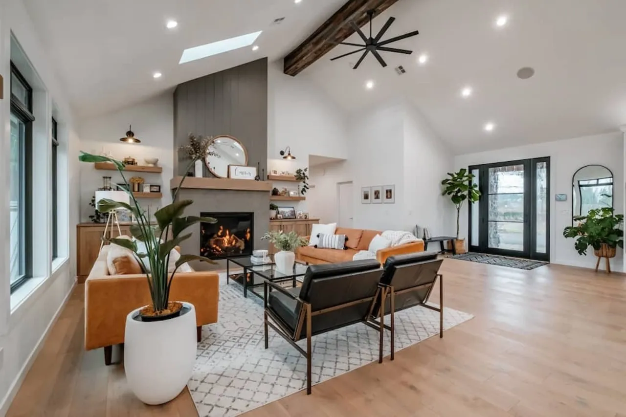 Electrical Contractors Salem OR Gallery Custom Homes42